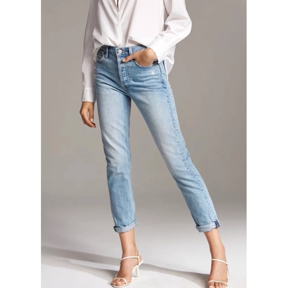 Denim Forum The Ex Boyfriend Light Wash Size 26